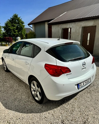 Opel Astra cena 23500 przebieg: 161399, rok produkcji 2009 z Tłuszcz małe 232